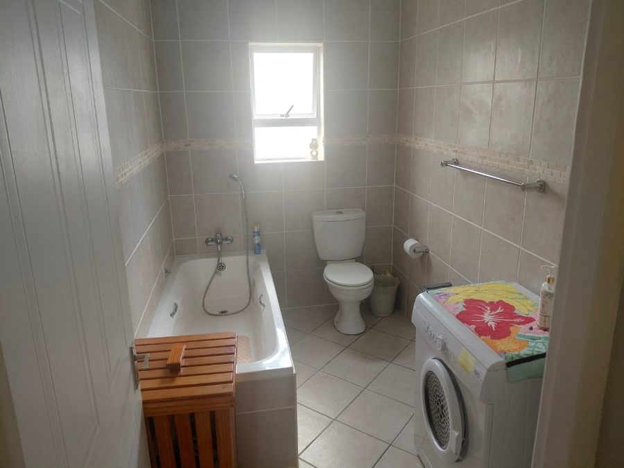 3 Bedroom Property for Sale in Reebok Western Cape